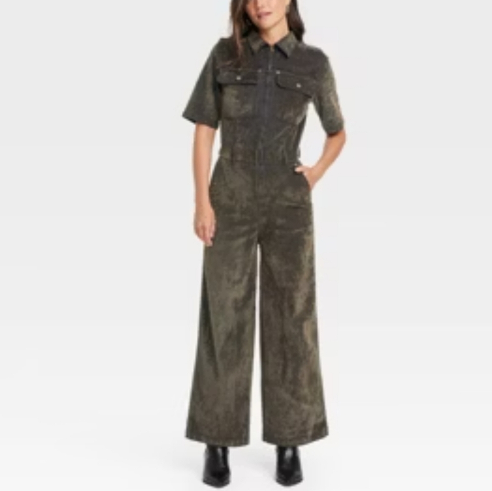 NWT Universal Thread Olive Green Jumpuit Size 6